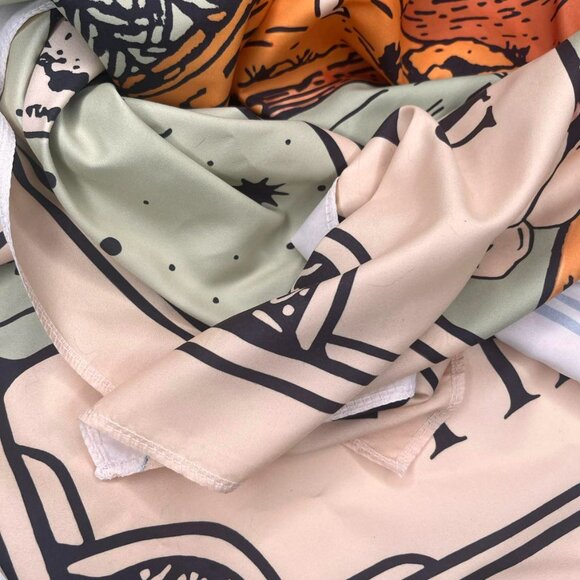 🌙 Silk Satin Scarf – “The Moon” – 75x75 cm - Picture 7 of 11